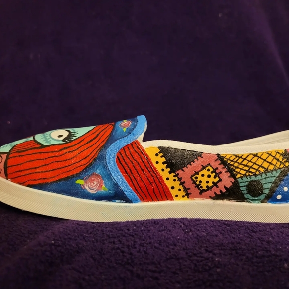 Shoes size 8 - Picture 8 of 13